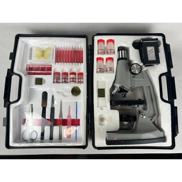 Vintage Tasco 200X-400X Zoom Microscope Kit and Black Case - Picture 1 of 9